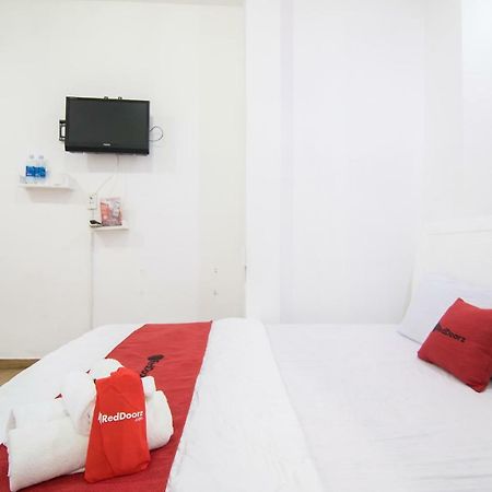 הו צ'י מין סיטי Reddoorz Plus Near Tan Dinh Market מראה חיצוני תמונה